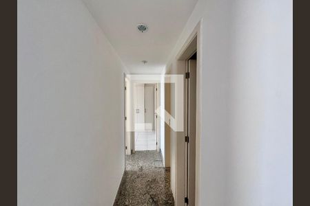 Corredor de apartamento à venda com 3 quartos, 117m² em Recreio dos Bandeirantes, Rio de Janeiro