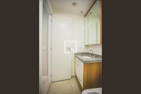 Banheiro de kitnet/studio à venda com 1 quarto, 21m² em Vila Clementino, São Paulo