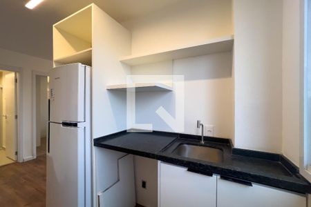 Cozinha e área de serviço de apartamento para alugar com 2 quartos, 40m² em Vila São José, São Paulo