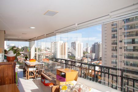 Varanda  de apartamento à venda com 4 quartos, 223m² em Vila Romana, São Paulo