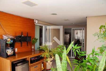 Varanda  de apartamento à venda com 4 quartos, 223m² em Vila Romana, São Paulo