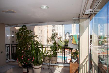 Varanda  de apartamento à venda com 4 quartos, 223m² em Vila Romana, São Paulo