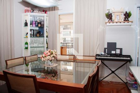 Sala de apartamento à venda com 4 quartos, 223m² em Vila Romana, São Paulo