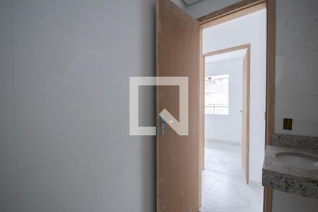 Banheiro de apartamento à venda com 2 quartos, 40m² em Vila Isolina Mazzei, São Paulo