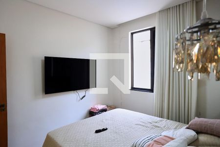 Suíte de casa à venda com 3 quartos, 190m² em Cachoeirinha, Belo Horizonte