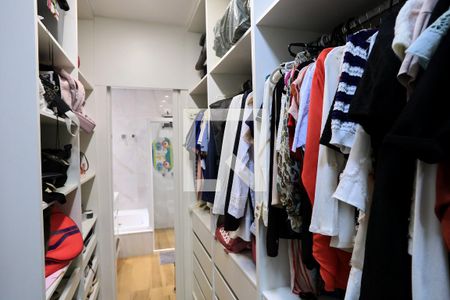 Closet da suíte de casa à venda com 3 quartos, 190m² em Cachoeirinha, Belo Horizonte