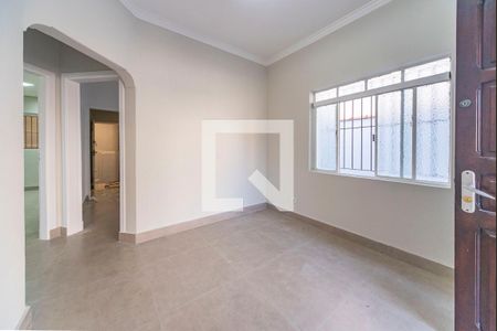 Sala de casa para alugar com 2 quartos, 77m² em Vila América, Santo André