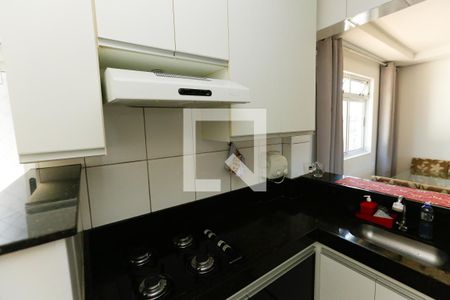Cozinha de apartamento à venda com 3 quartos, 85m² em Santa Cruz Industrial, Contagem