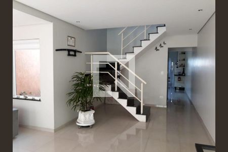 Casa à venda com 3 quartos, 270m² em Utinga, Santo André