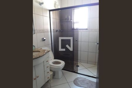 Casa à venda com 3 quartos, 270m² em Utinga, Santo André