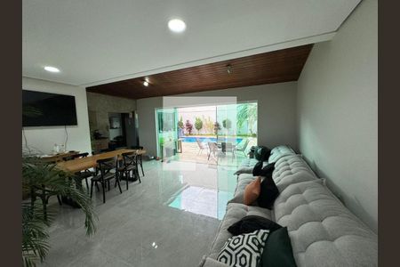Casa à venda com 6 quartos, 454m² em Parque dos Passaros, São Bernardo do Campo