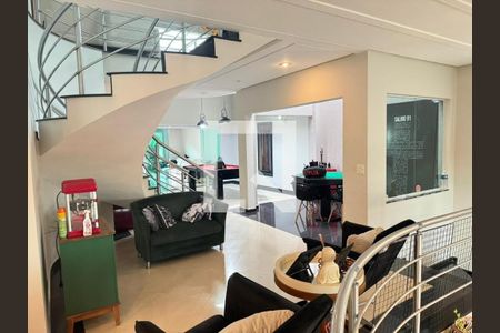 Casa à venda com 6 quartos, 454m² em Parque dos Passaros, São Bernardo do Campo