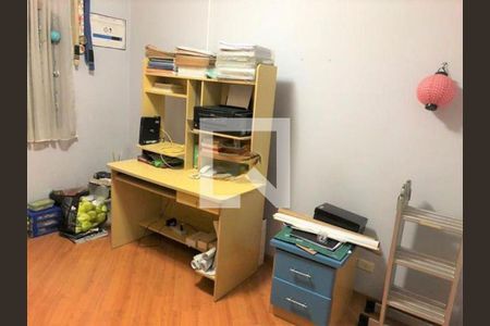 Casa à venda com 3 quartos, 188m² em Utinga, Santo André