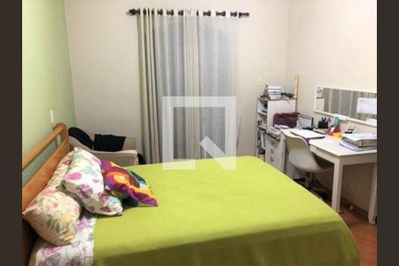 Casa à venda com 3 quartos, 188m² em Utinga, Santo André