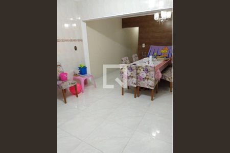 Casa à venda com 4 quartos, 230m² em Jardim Santo Antônio, Santo André