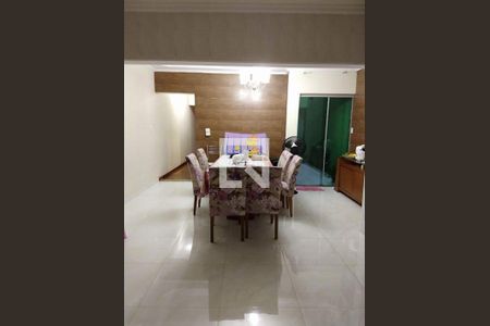 Casa à venda com 4 quartos, 230m² em Jardim Santo Antônio, Santo André