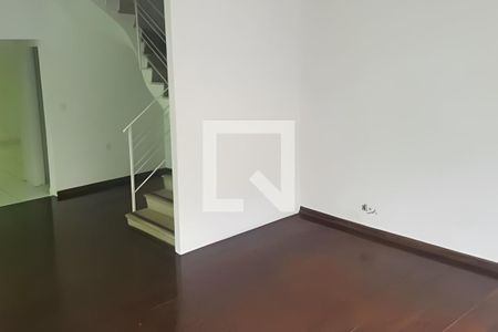 Casa à venda com 5 quartos, 262m² em Vila Alpina, Santo André