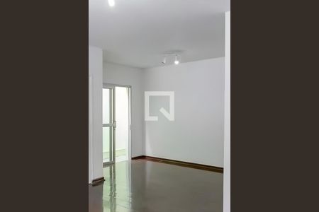 Casa à venda com 5 quartos, 262m² em Vila Alpina, Santo André