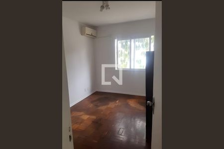 Casa à venda com 5 quartos, 262m² em Vila Alpina, Santo André