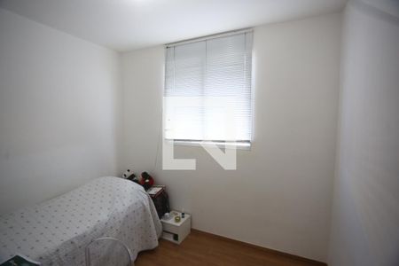 Quarto de apartamento à venda com 2 quartos, 45m² em Estoril, Belo Horizonte