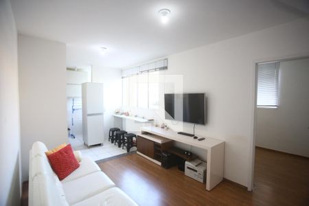 Sala de apartamento à venda com 2 quartos, 45m² em Estoril, Belo Horizonte