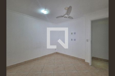 Quarto 1 de casa de condomínio para alugar com 2 quartos, 70m² em Recreio dos Bandeirantes, Rio de Janeiro