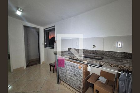 Cozinha de casa de condomínio à venda com 2 quartos, 70m² em Recreio dos Bandeirantes, Rio de Janeiro