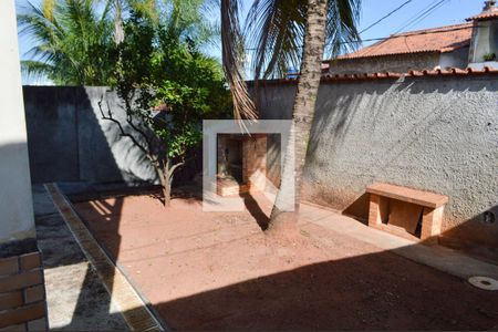 Jardim de casa à venda com 3 quartos, 350m² em Curicica, Rio de Janeiro