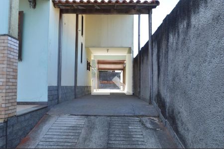 Garagem de casa à venda com 3 quartos, 350m² em Curicica, Rio de Janeiro