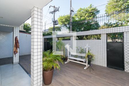 Área comum da Frente de casa à venda com 4 quartos, 400m² em Vista Alegre, Rio de Janeiro