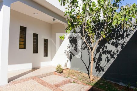 Jardim de casa para alugar com 3 quartos, 180m² em Osvaldo Rezende, Uberlândia