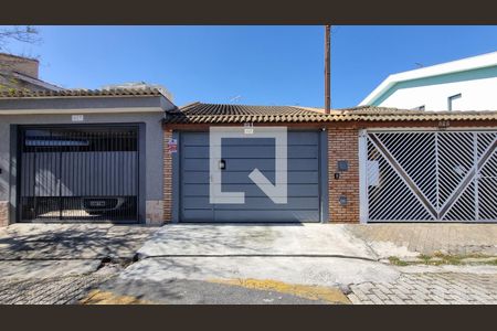 Fachada de casa à venda com 3 quartos, 281m² em Vila Augusta, Guarulhos