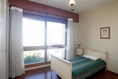 Quarto 2 de apartamento à venda com 4 quartos, 568m² em Petrópolis, Porto Alegre