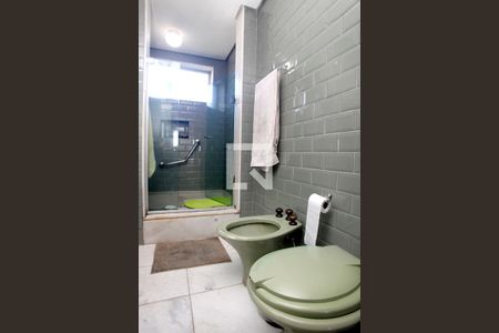 Banheiro 1 Quarto Suíte de apartamento à venda com 4 quartos, 568m² em Petrópolis, Porto Alegre