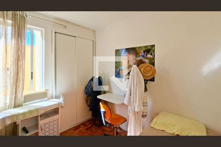 Quarto de apartamento para alugar com 3 quartos, 92m² em Santa Efigênia, Belo Horizonte