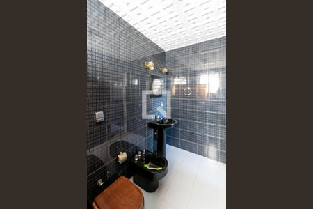 Banheiro da Suíte 2 de casa para alugar com 4 quartos, 500m² em Jardim América, Rio de Janeiro