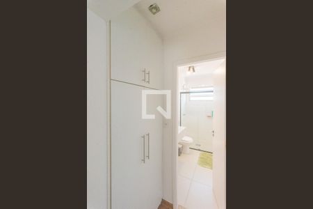 Corredor - Armário de apartamento à venda com 3 quartos, 74m² em Vila Santana, Campinas