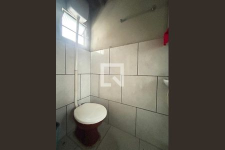 Banheiro de apartamento para alugar com 1 quarto, 46m² em Arroio da Manteiga, São Leopoldo