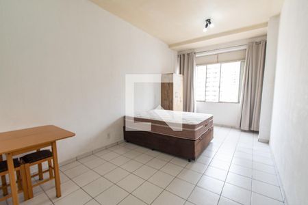 Sala/Quarto de kitnet/studio à venda com 1 quarto, 38m² em Liberdade, São Paulo