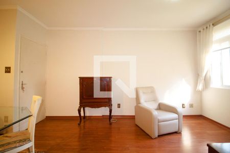 Sala de apartamento para alugar com 2 quartos, 60m² em Cerqueira César, São Paulo