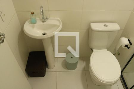 Banheiro de apartamento à venda com 1 quarto, 27m² em Barra Funda, São Paulo