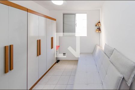 Quarto 1 de apartamento para alugar com 2 quartos, 54m² em Buritis, Belo Horizonte