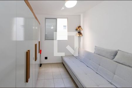 Quarto 1 de apartamento para alugar com 2 quartos, 54m² em Buritis, Belo Horizonte