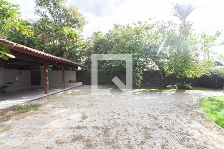 Garagem de casa para alugar com 4 quartos, 896m² em Pampulha, Belo Horizonte
