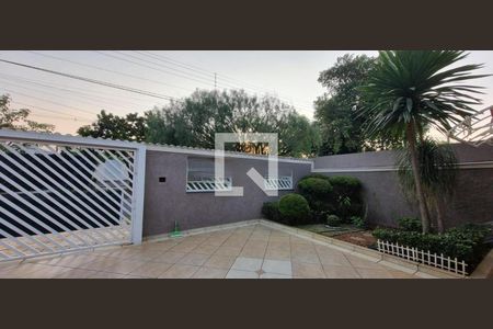 Foto 02 de casa à venda com 3 quartos, 195m² em Parque São Quirino, Campinas