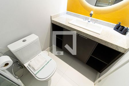 Banheiro de kitnet/studio para alugar com 1 quarto, 25m² em Perdizes, São Paulo