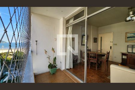 Detalhe Sala de apartamento para alugar com 2 quartos, 112m² em Gonzaga, Santos