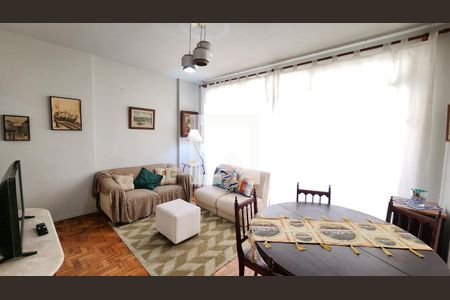 Sala de apartamento para alugar com 2 quartos, 112m² em Gonzaga, Santos