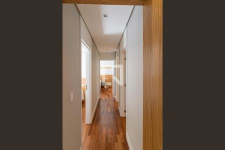 Corredor de apartamento à venda com 3 quartos, 114m² em Vila Olímpia, São Paulo