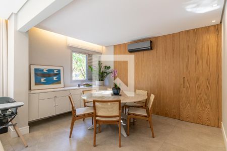 Sala de apartamento à venda com 3 quartos, 114m² em Vila Olímpia, São Paulo